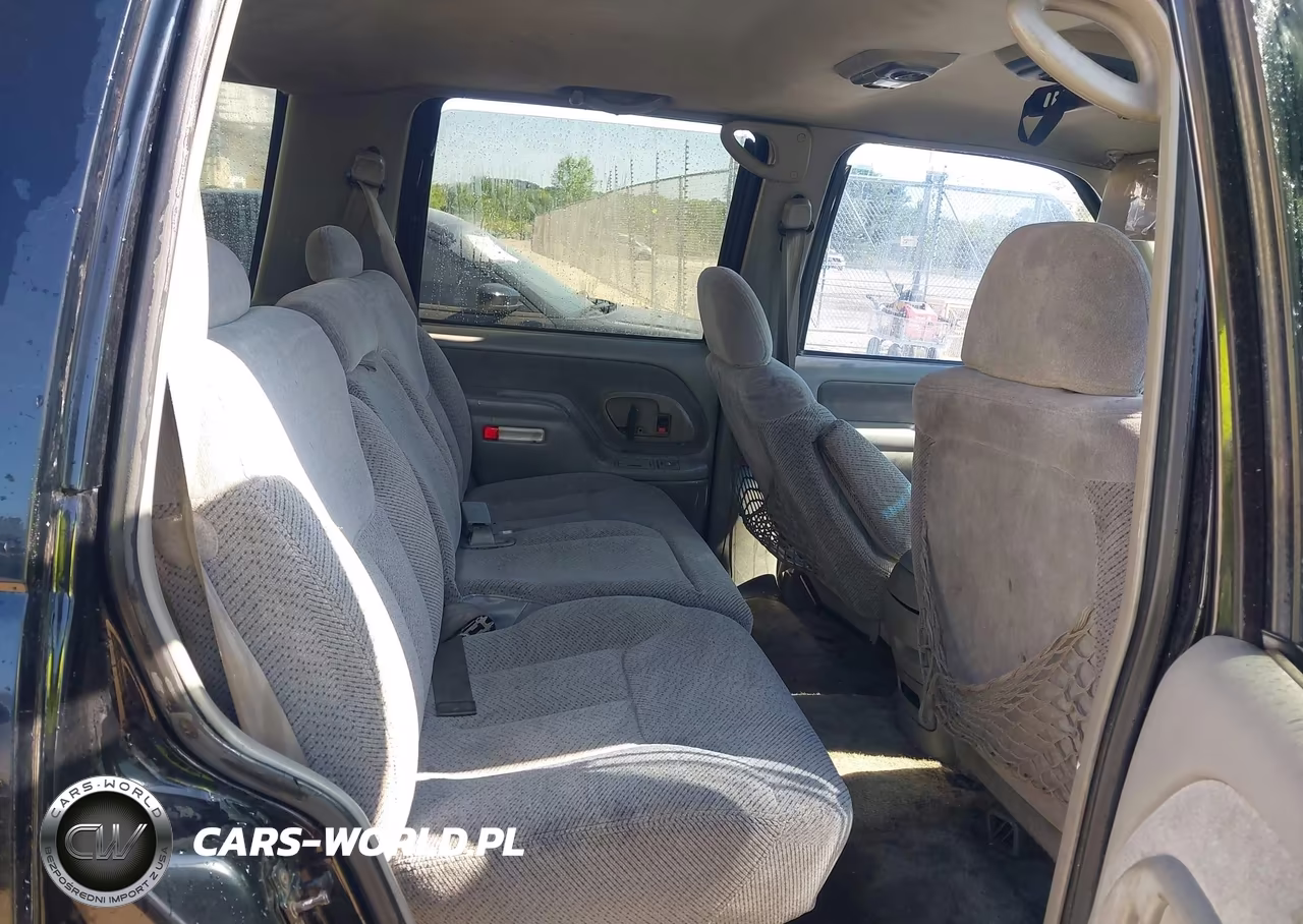 1998 Chevrolet Tahoe Ls VIN:1GNEK13R6WJ375076 - 8