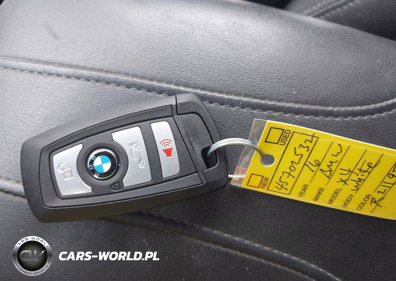 2016 BMW X4 xDrive28I VIN:5UXXW3C50G0R21195 - 11