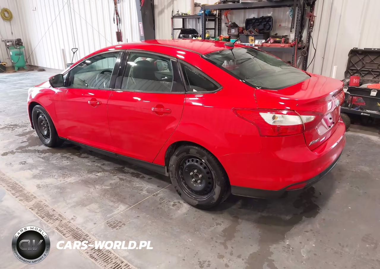 2014 Ford Focus Se VIN:1FADP3F25EL162094 - 3