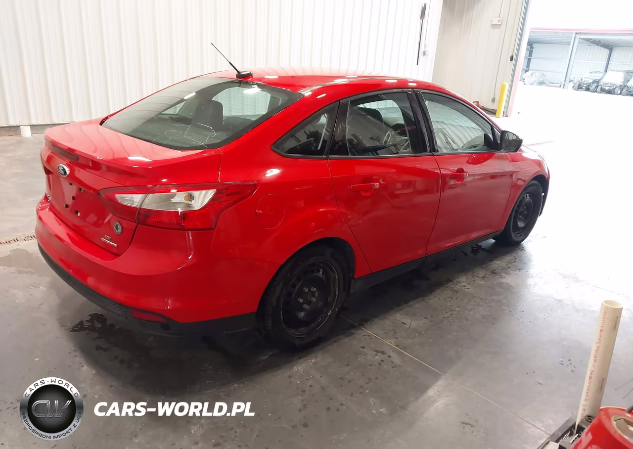 2014 Ford Focus Se VIN:1FADP3F25EL162094 - 4