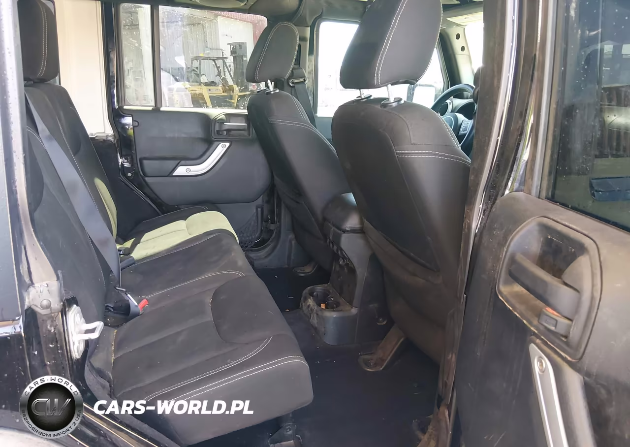 2014 Jeep Wrangler Unlimited Rubicon VIN:1C4BJWFG1EL278053 - 8