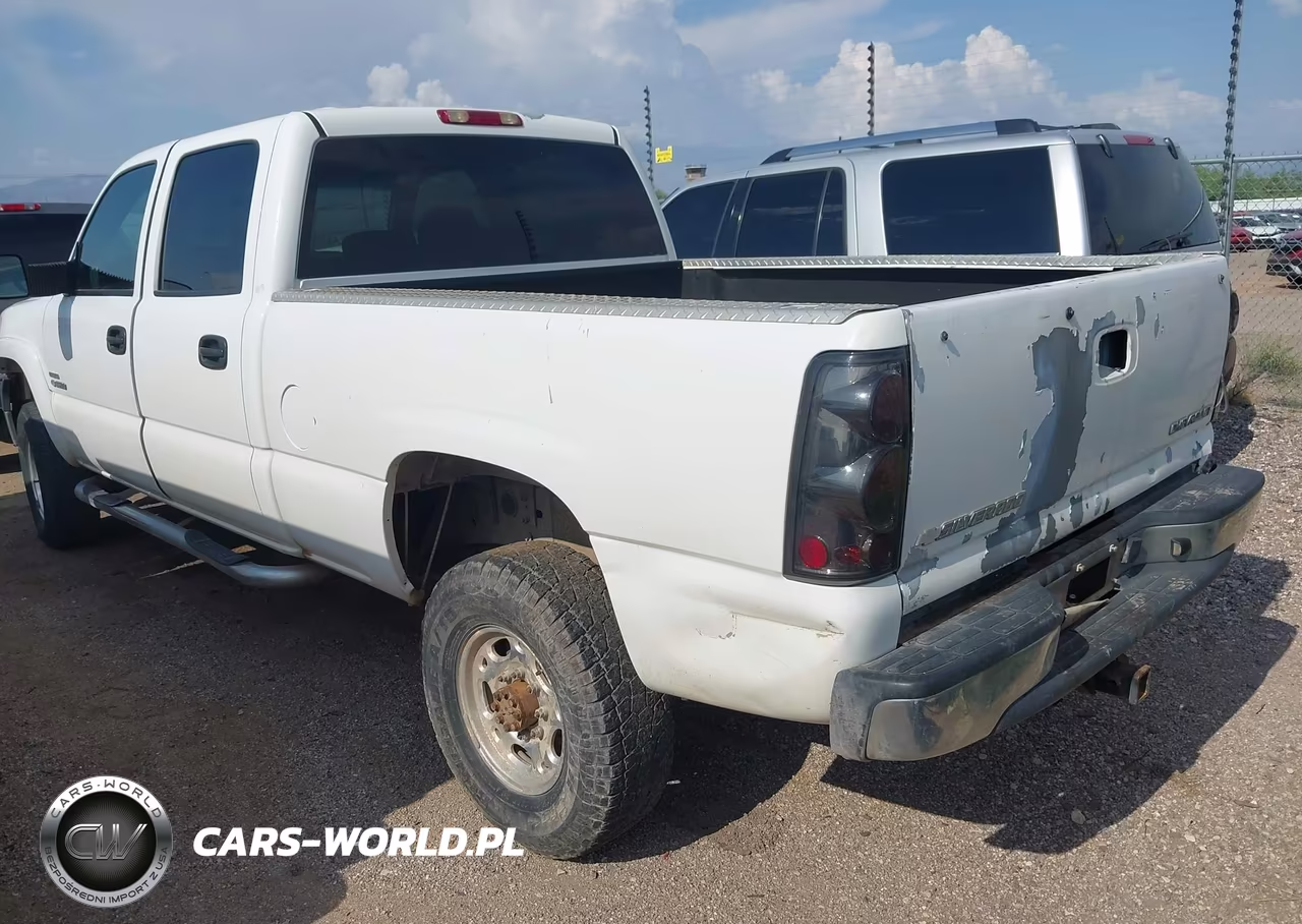 2002 Chevrolet Silverado 2500Hd Ls VIN:1GCHK23152F174935 - 3
