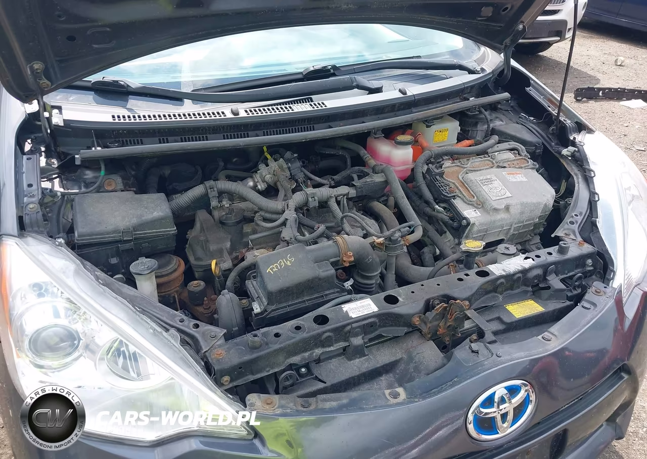 2012 Toyota Prius C Two VIN:JTDKDTB32C1506854 - 10