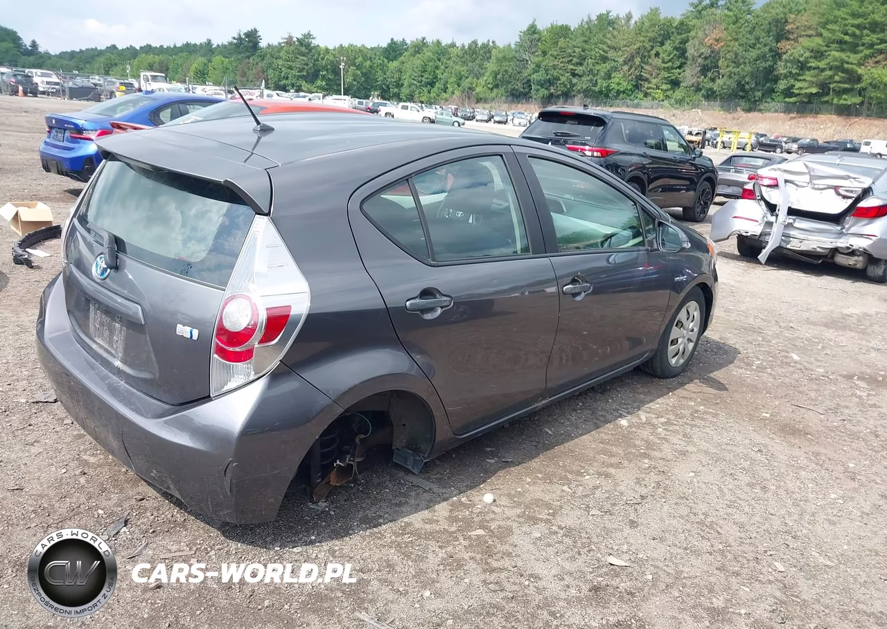 2012 Toyota Prius C Two VIN:JTDKDTB32C1506854 - 4