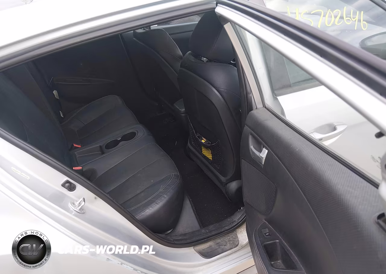 2015 Hyundai Veloster Turbo VIN:KMHTC6AE7FU235347 - 8