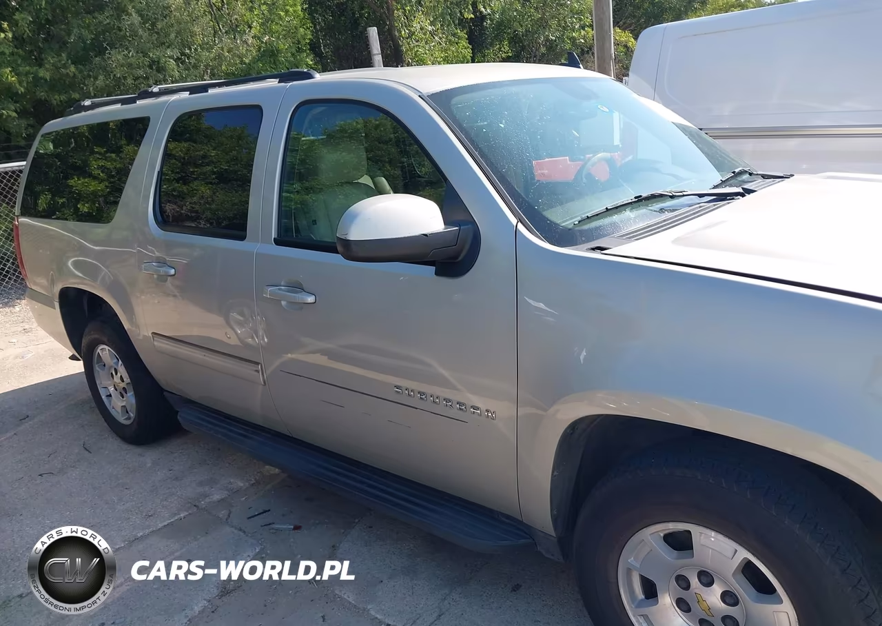2014 Chevrolet Suburban Lt VIN:1GNSCJE06ER191710 - 13