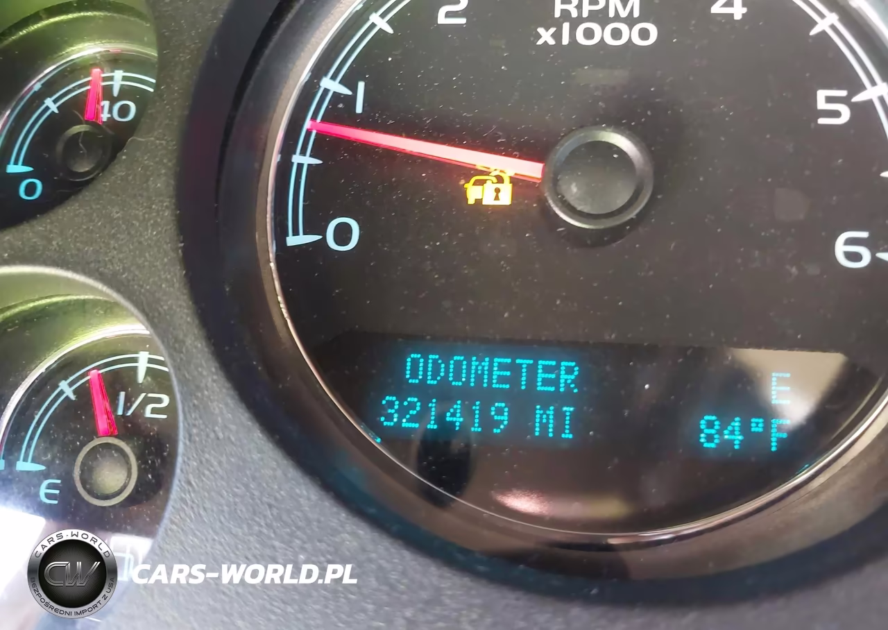 2014 Chevrolet Suburban Lt VIN:1GNSCJE06ER191710 - 15