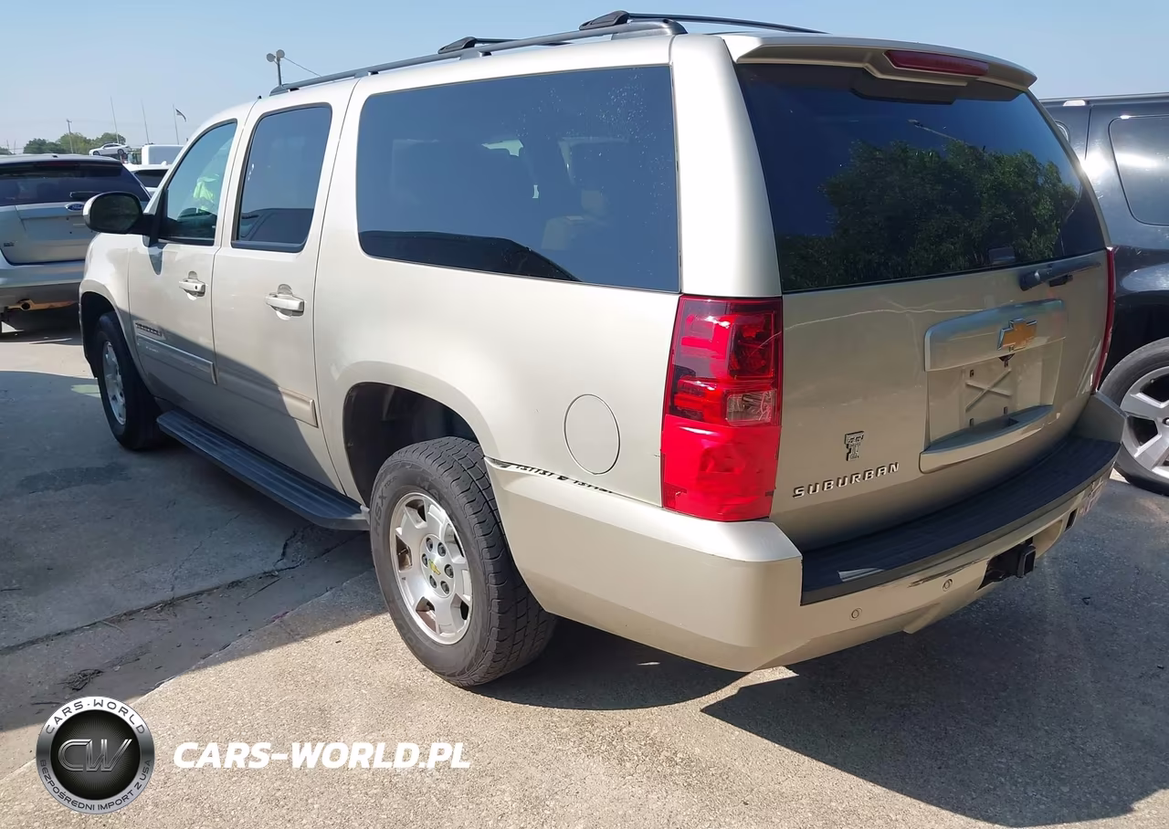 2014 Chevrolet Suburban Lt VIN:1GNSCJE06ER191710 - 3