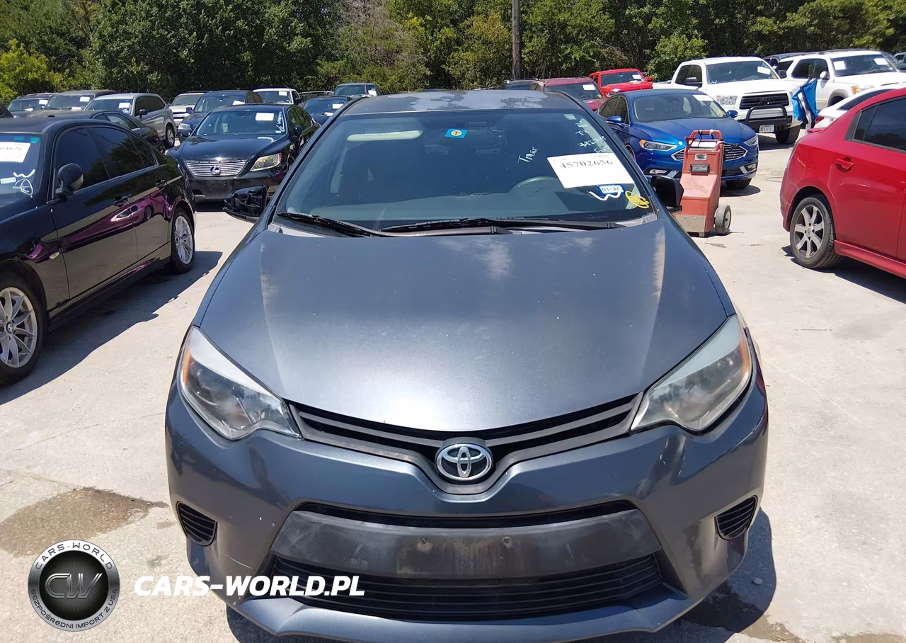2016 Toyota Corolla Le VIN:5YFBURHE7GP492799 - 12
