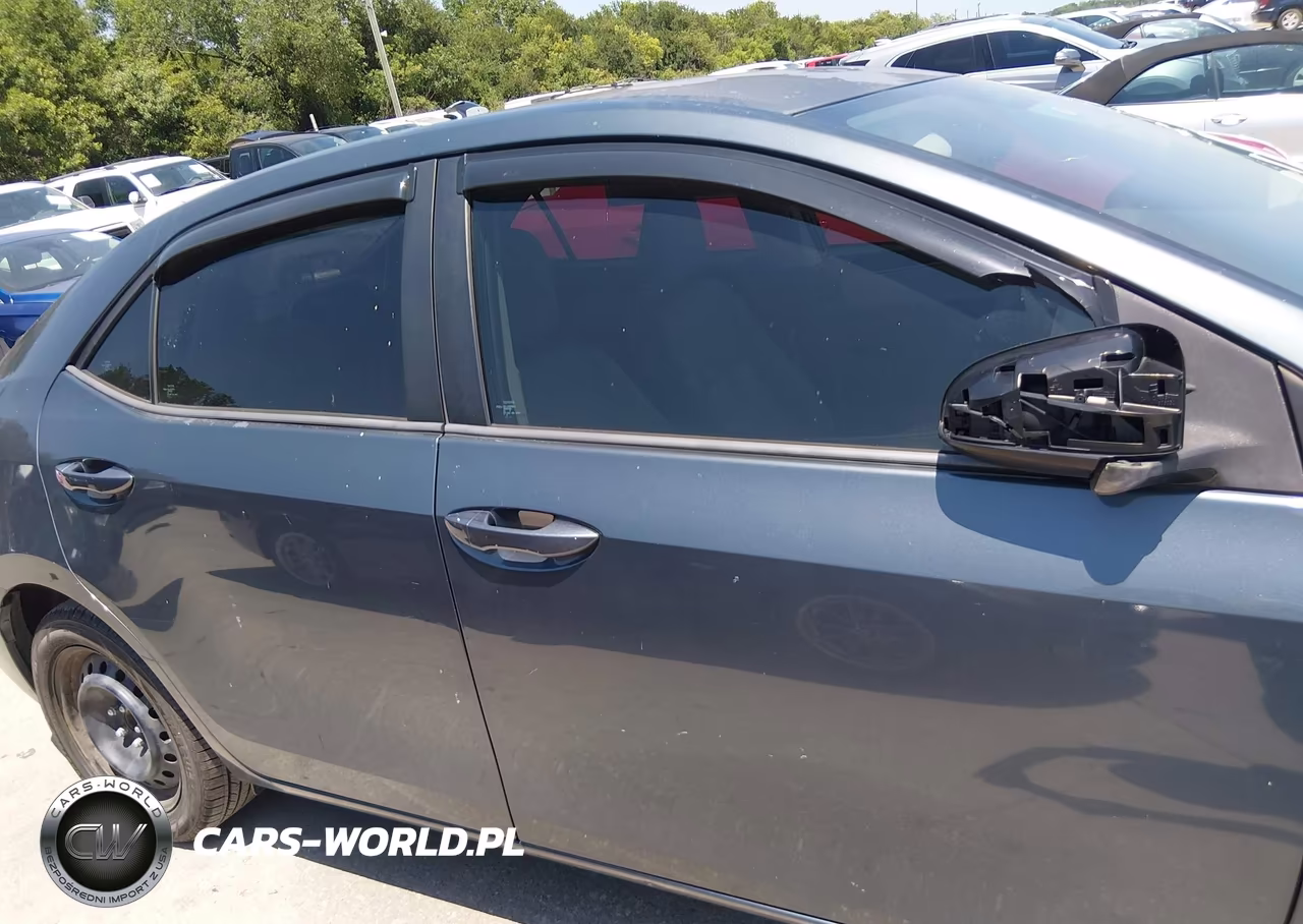 2016 Toyota Corolla Le VIN:5YFBURHE7GP492799 - 13
