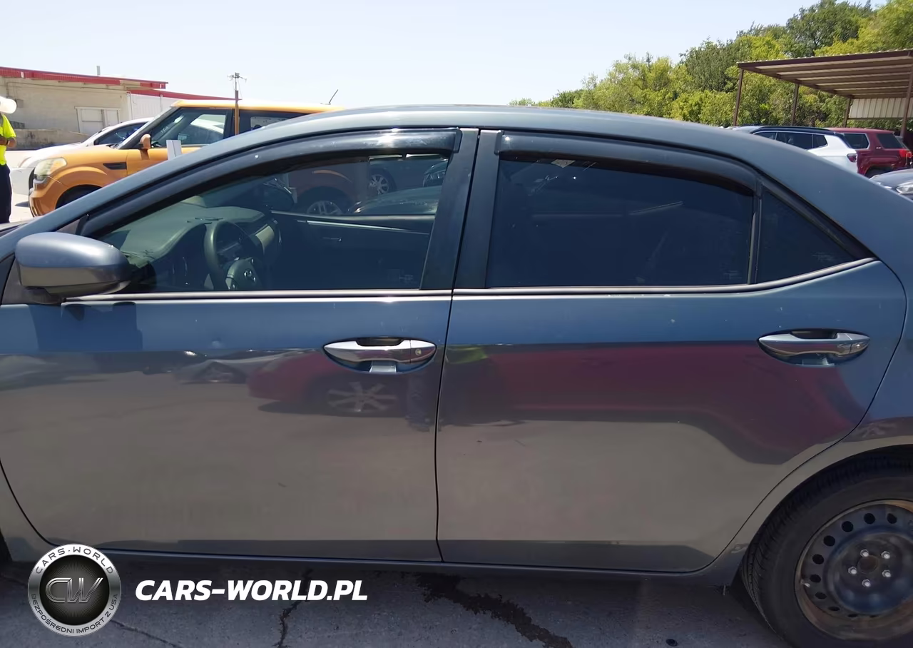 2016 Toyota Corolla Le VIN:5YFBURHE7GP492799 - 14