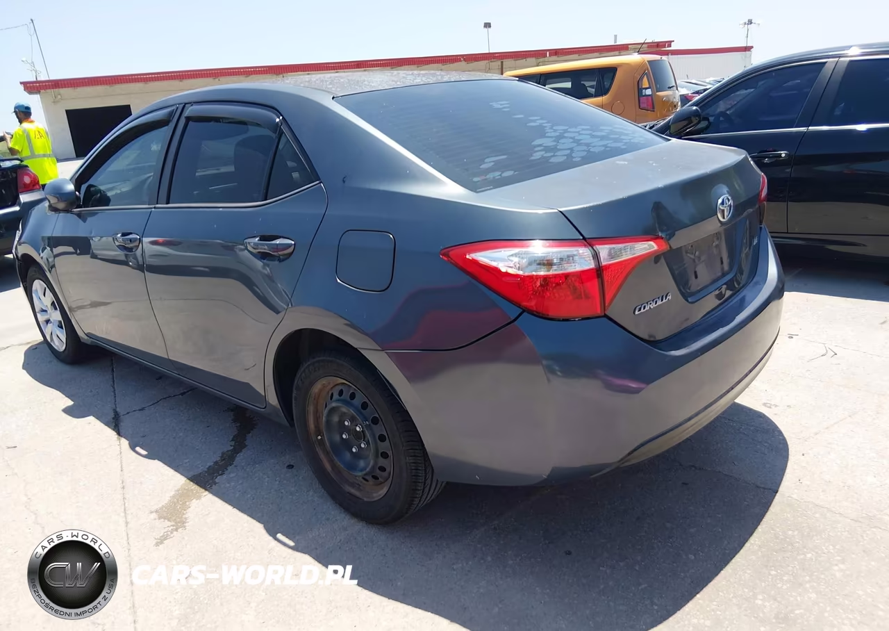2016 Toyota Corolla Le VIN:5YFBURHE7GP492799 - 3