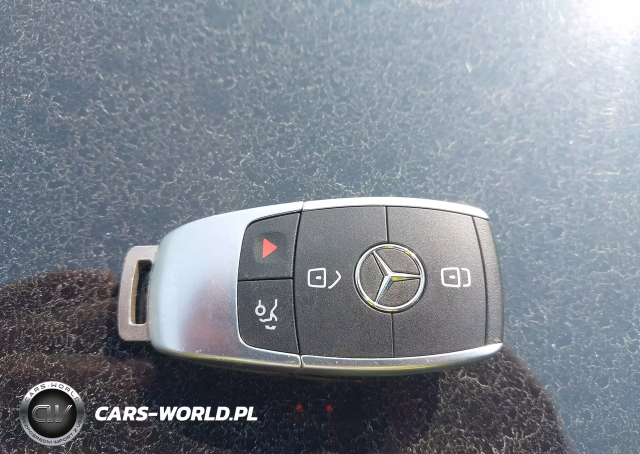 2019 Mercedes-Benz C 300 4Matic VIN:55SWF8EB1KU320206 - 11