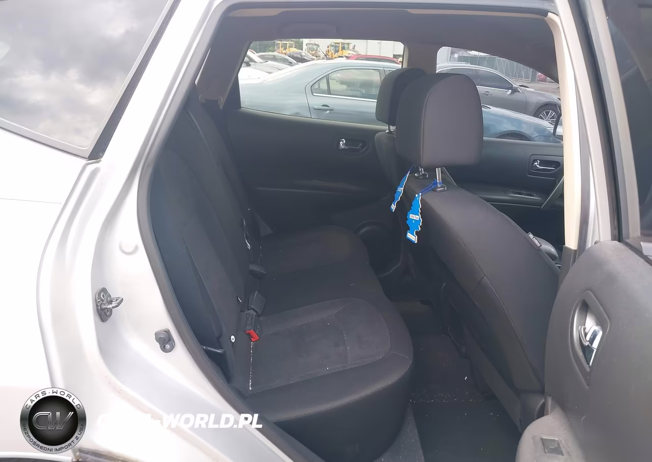 2015 Nissan Rogue Select S VIN:JN8AS5MV5FW770965 - 8