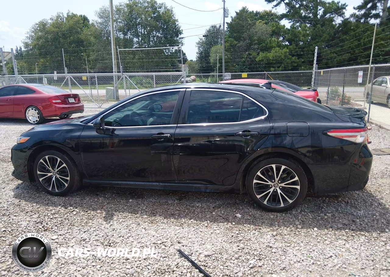 2019 Toyota Camry Se VIN:4T1B11HK9KU846586 - 14