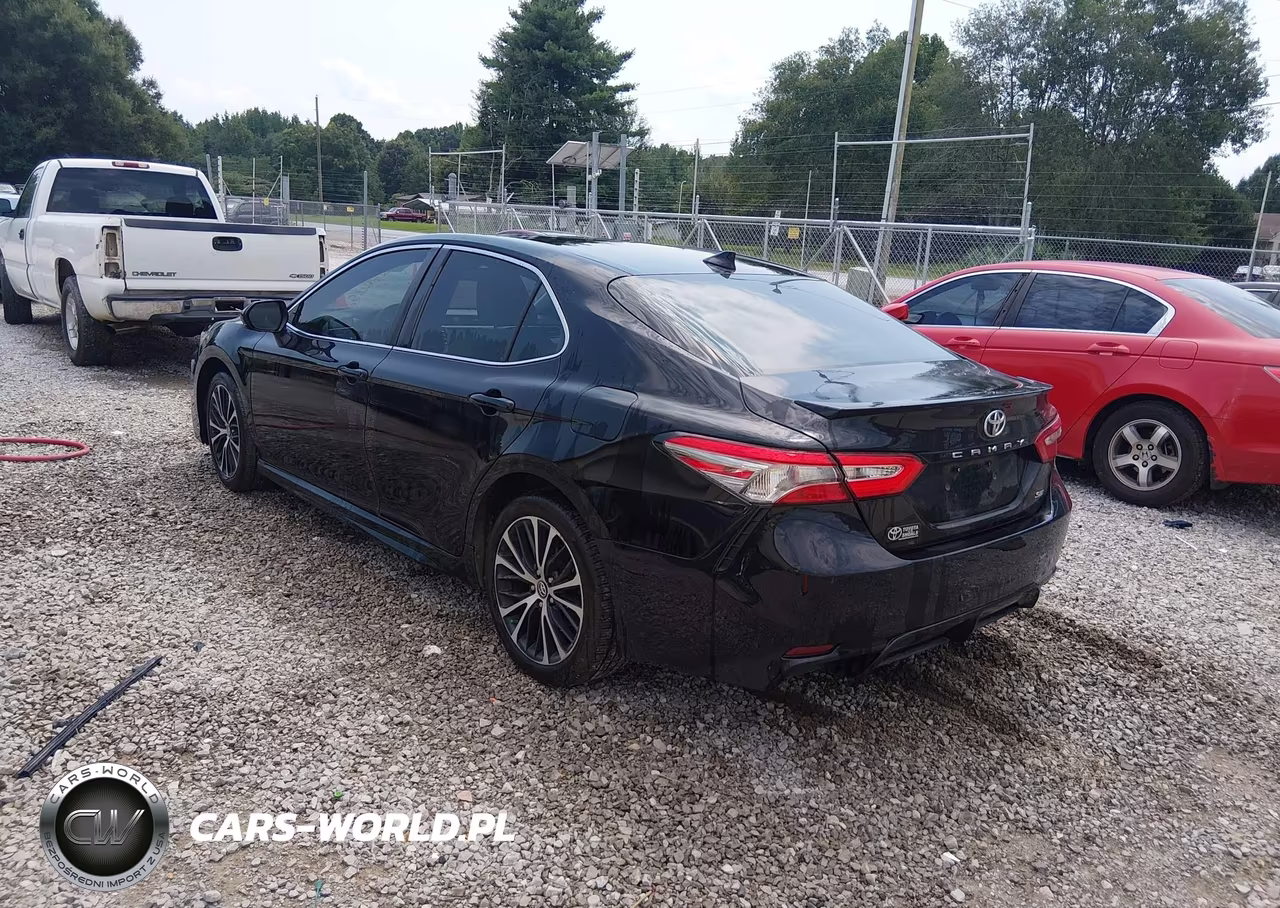 2019 Toyota Camry Se VIN:4T1B11HK9KU846586 - 3