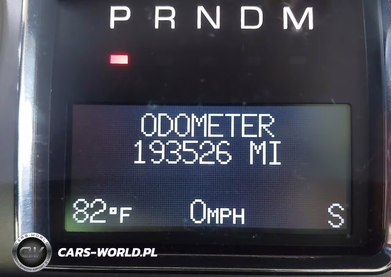 2010 Cadillac Escalade Luxury VIN:1GYUKBEF7AR150831 - 15