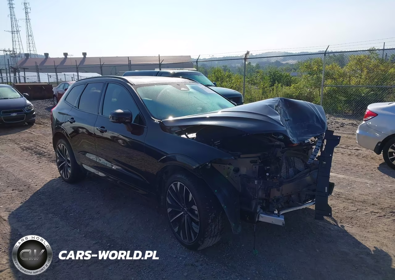 2026 Volvo Xc60 B5 Ultra – zdjęcie 1 z 16