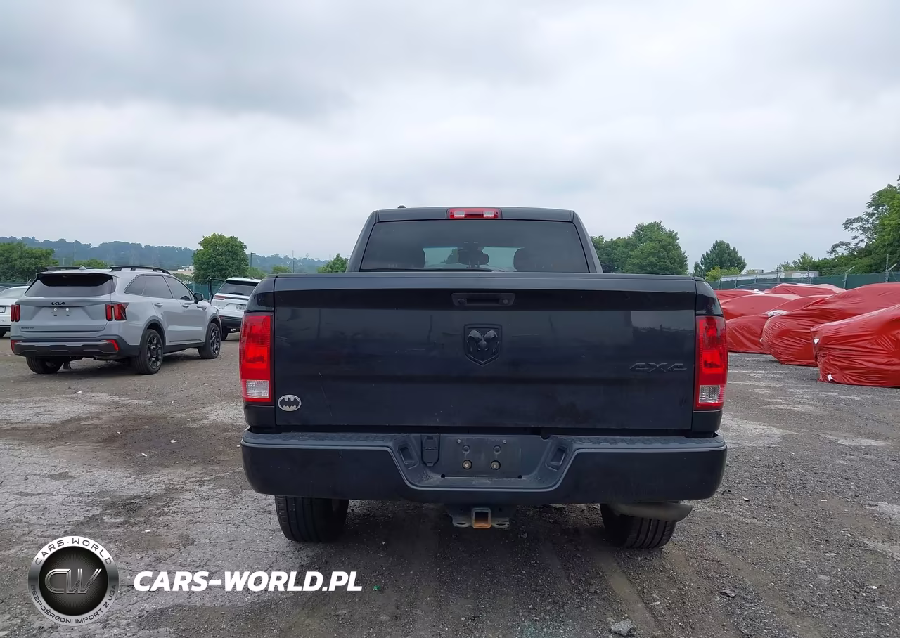 2017 Ram 1500 Express 4X4 6'4 Box VIN:1C6RR7FG4HS607424 - 16