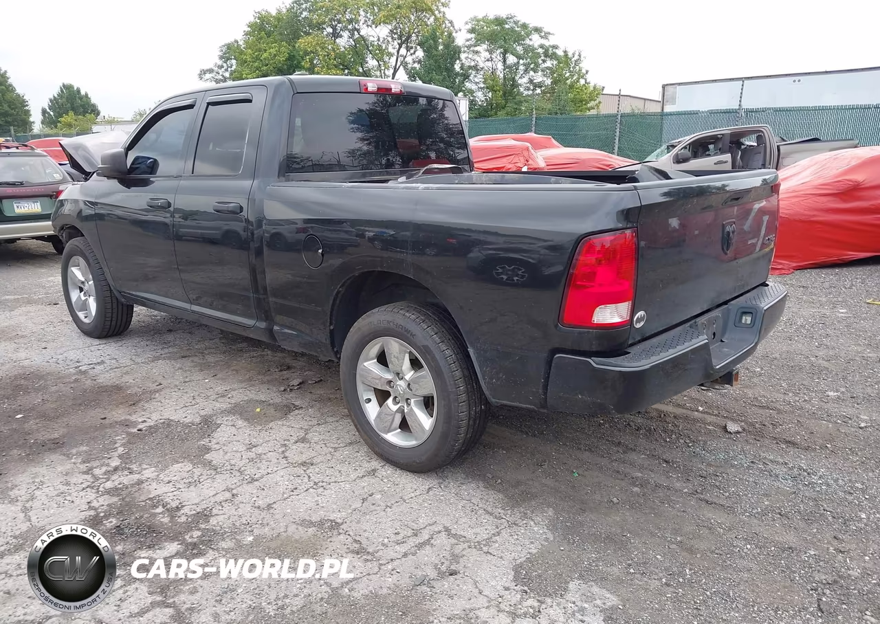 2017 Ram 1500 Express 4X4 6'4 Box VIN:1C6RR7FG4HS607424 - 3