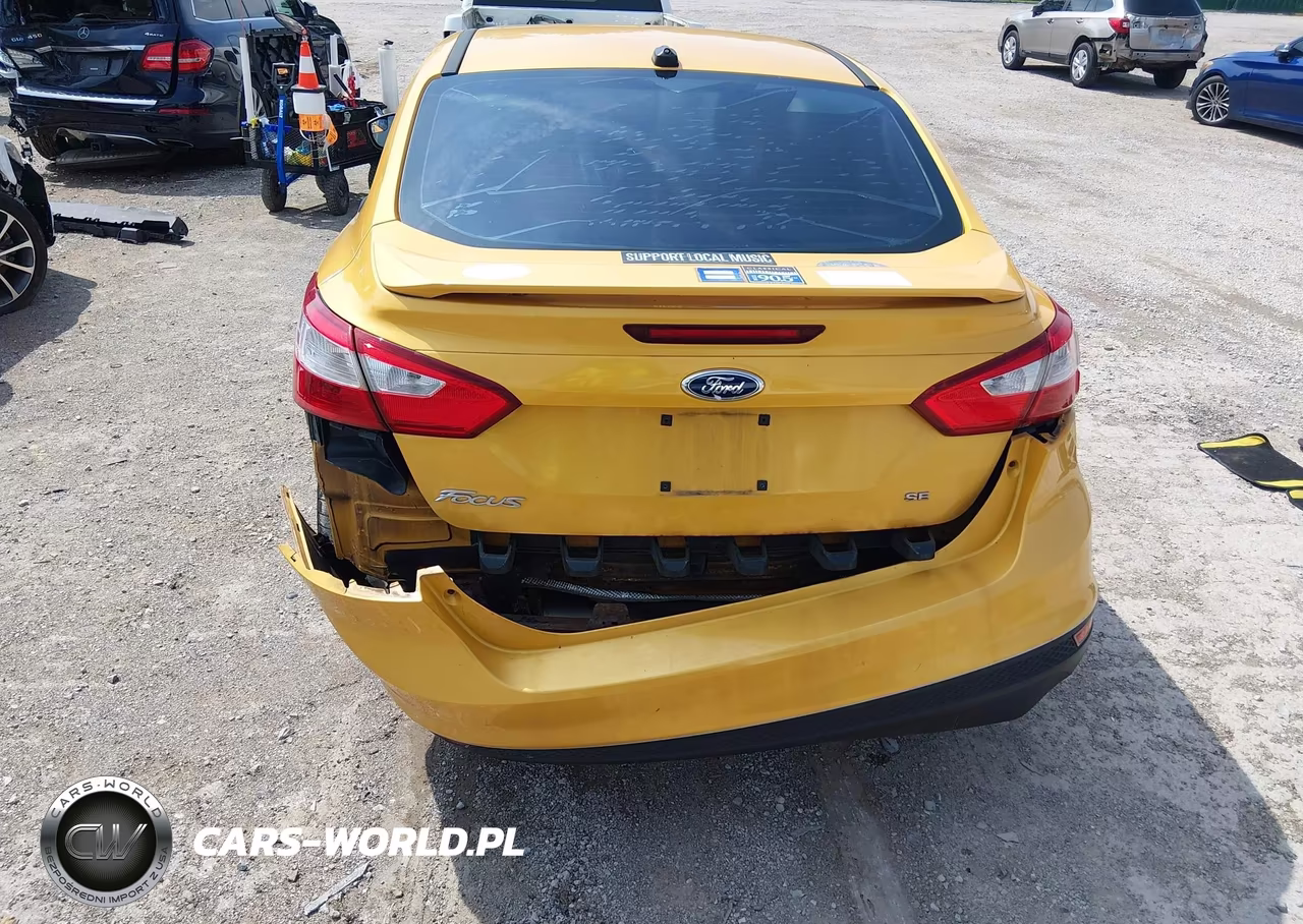 2012 Ford Focus Se VIN:1FAHP3F27CL354115 - 6
