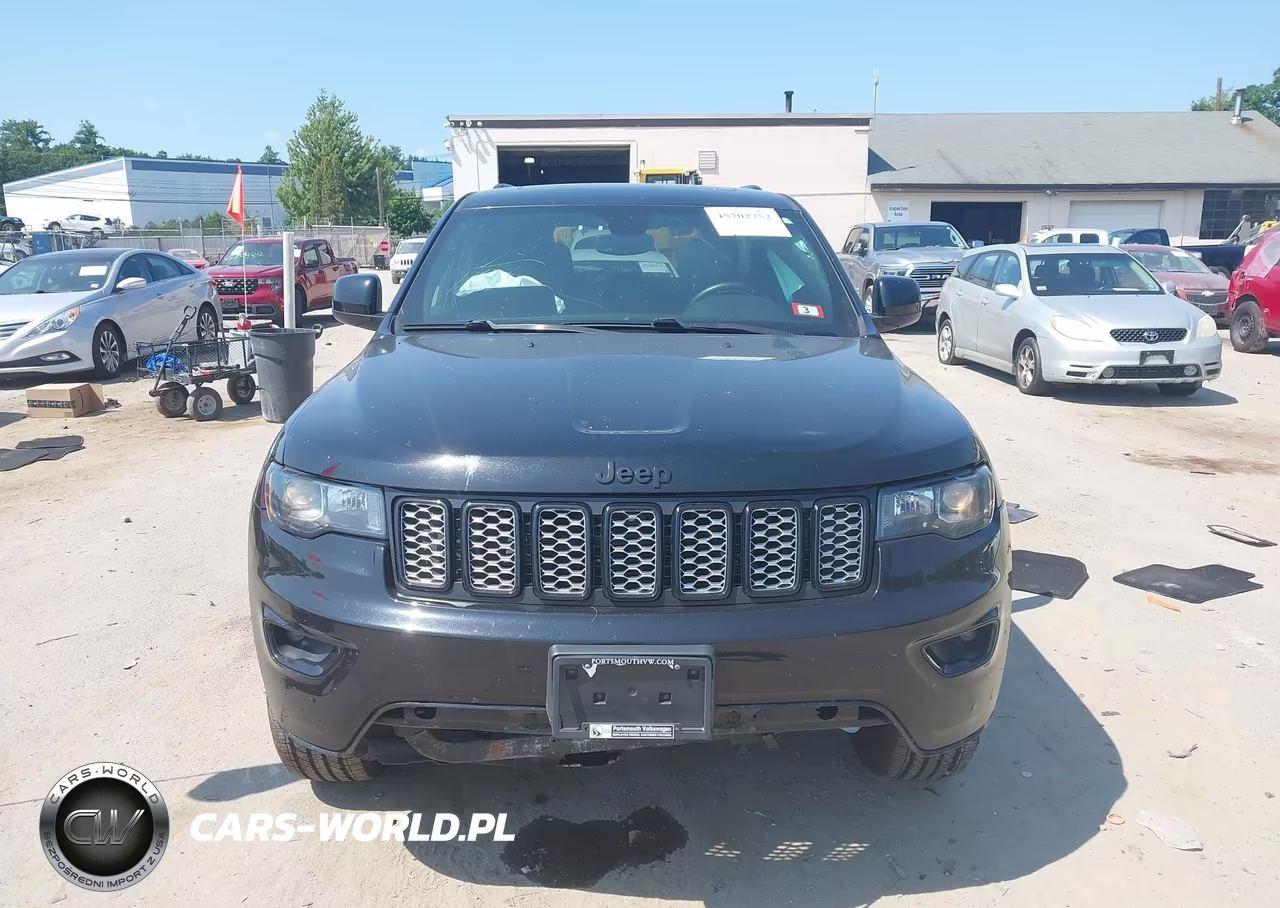 2019 Jeep Grand Cherokee Altitude 4X4 VIN:1C4RJFAG0KC830837 - 12