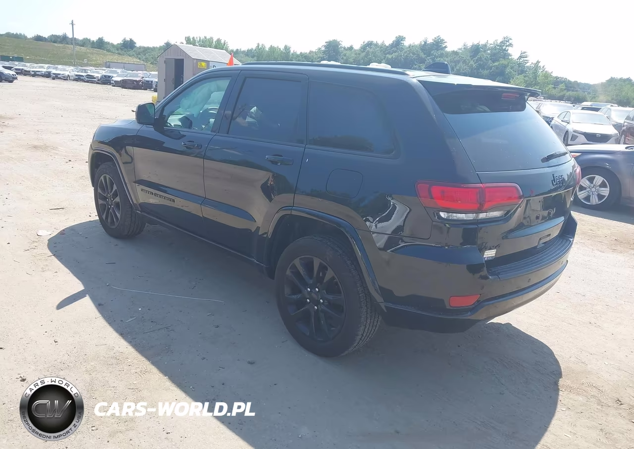 2019 Jeep Grand Cherokee Altitude 4X4 VIN:1C4RJFAG0KC830837 - 3