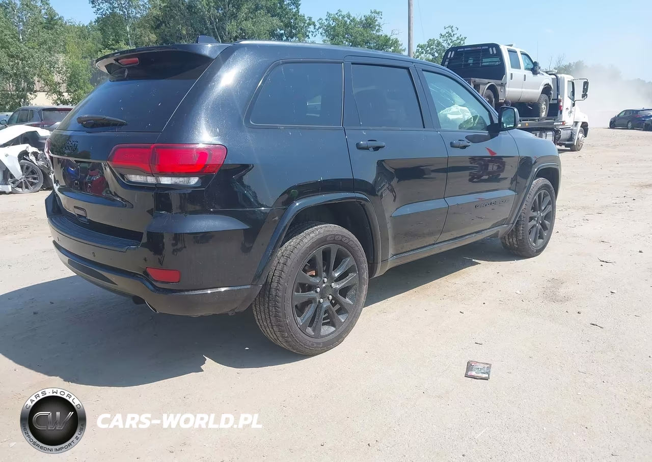 2019 Jeep Grand Cherokee Altitude 4X4 VIN:1C4RJFAG0KC830837 - 4