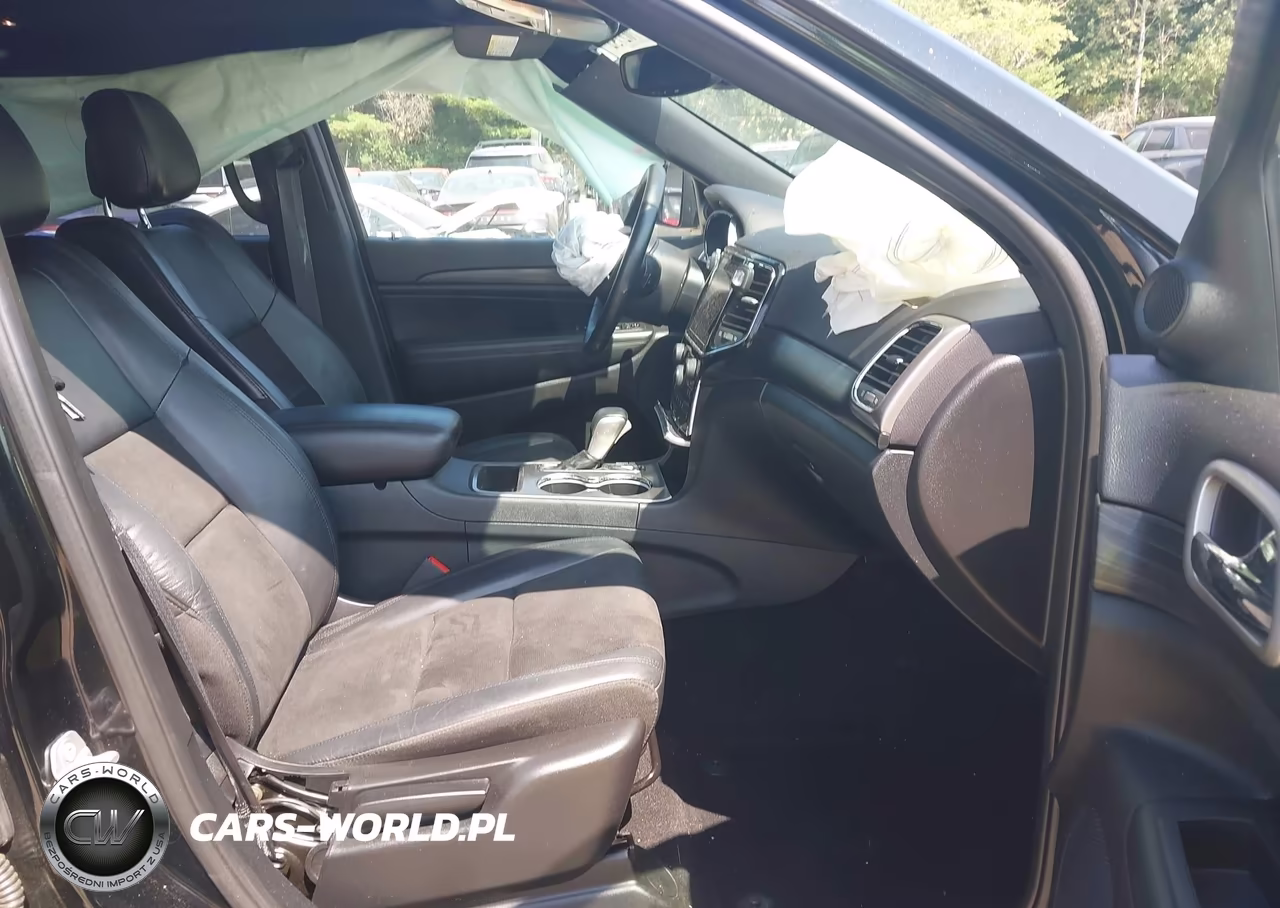 2019 Jeep Grand Cherokee Altitude 4X4 VIN:1C4RJFAG0KC830837 - 5