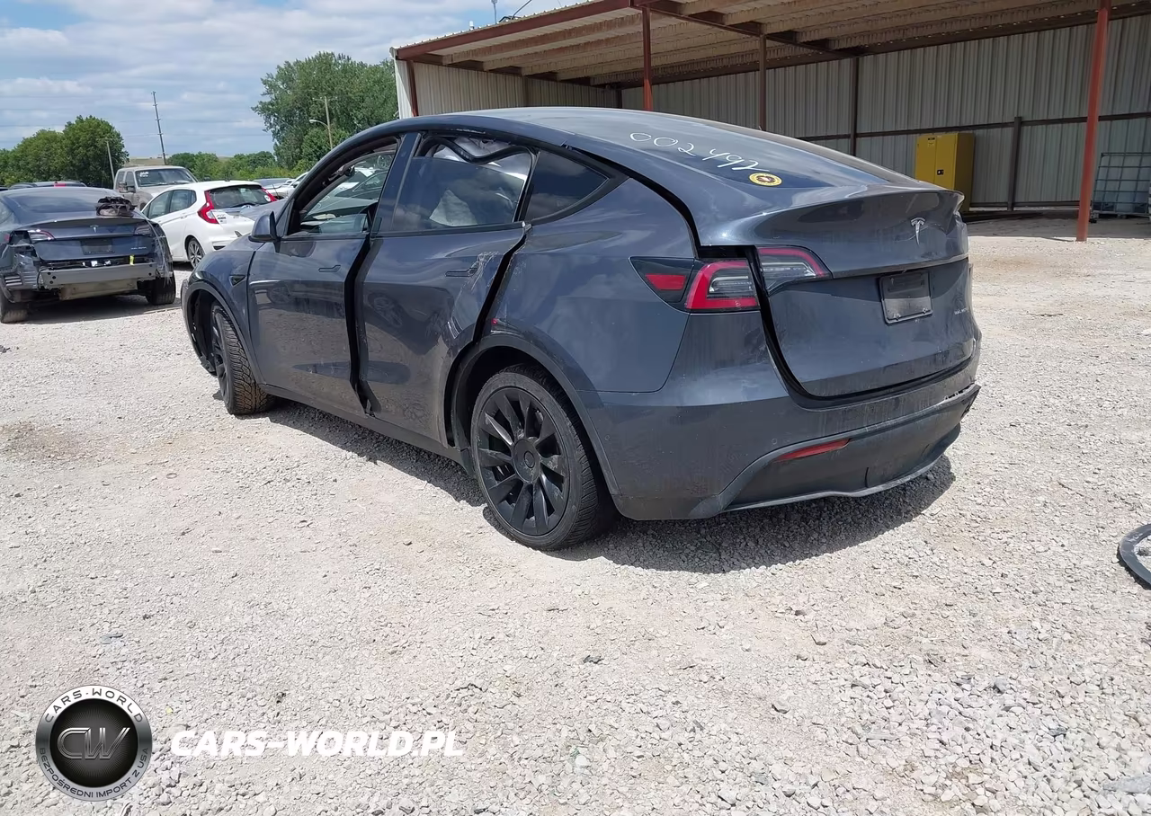 2020 Tesla Model Y Long Range Dual Motor All-Wheel Drive-Performance Dual Motor All-Wheel Drive VIN:5YJYGDEF3LF002494 - 3