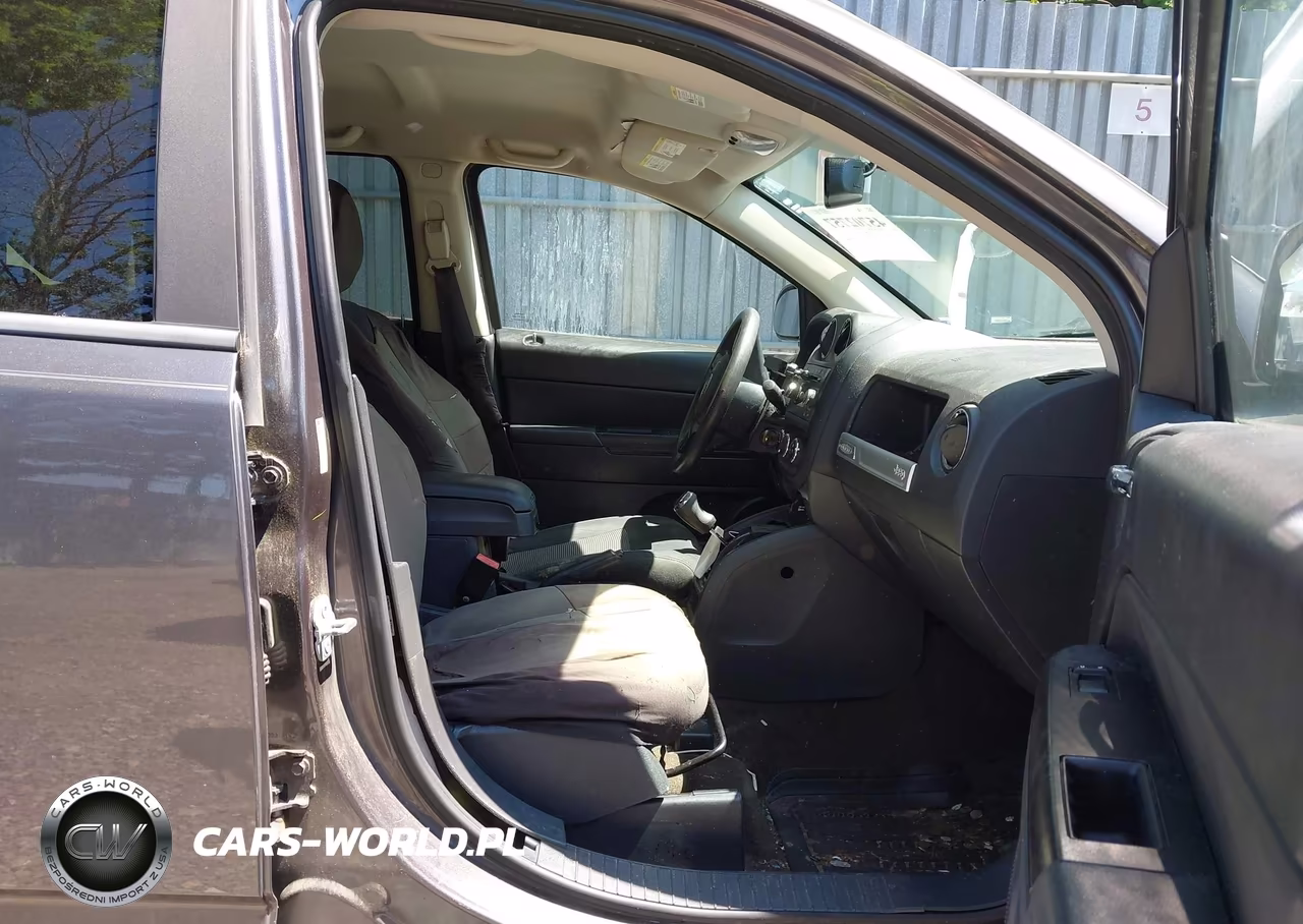 2016 Jeep Compass Sport VIN:1C4NJCBB3GD506461 - 5