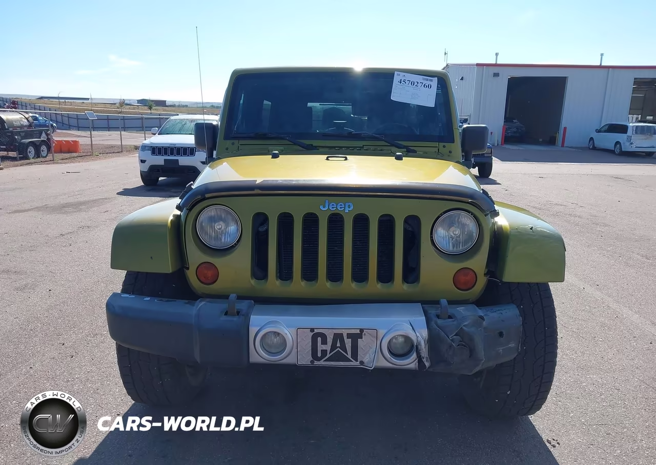 2008 Jeep Wrangler Unlimited Sahara VIN:1J8GA59168L599302 - 13