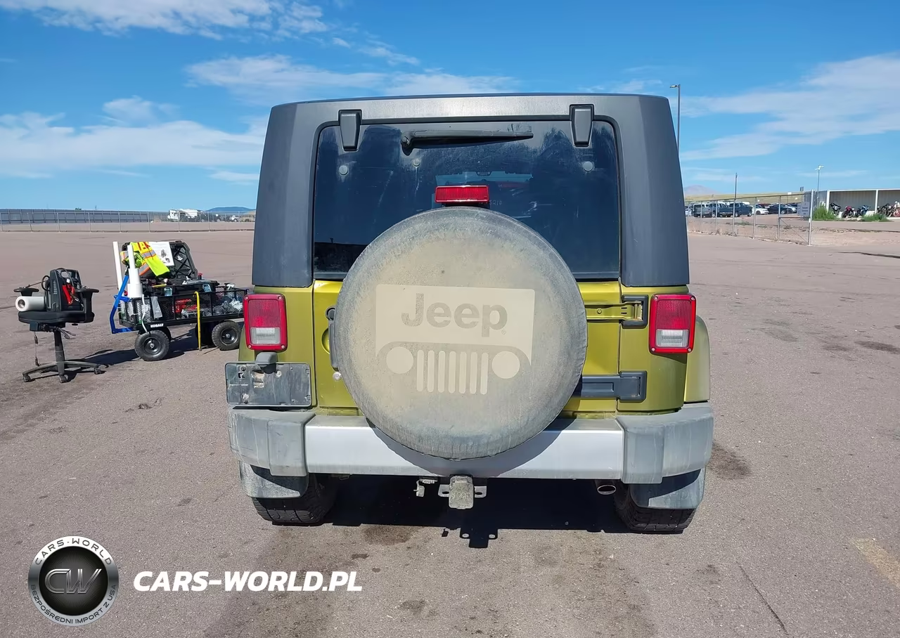 2008 Jeep Wrangler Unlimited Sahara VIN:1J8GA59168L599302 - 17