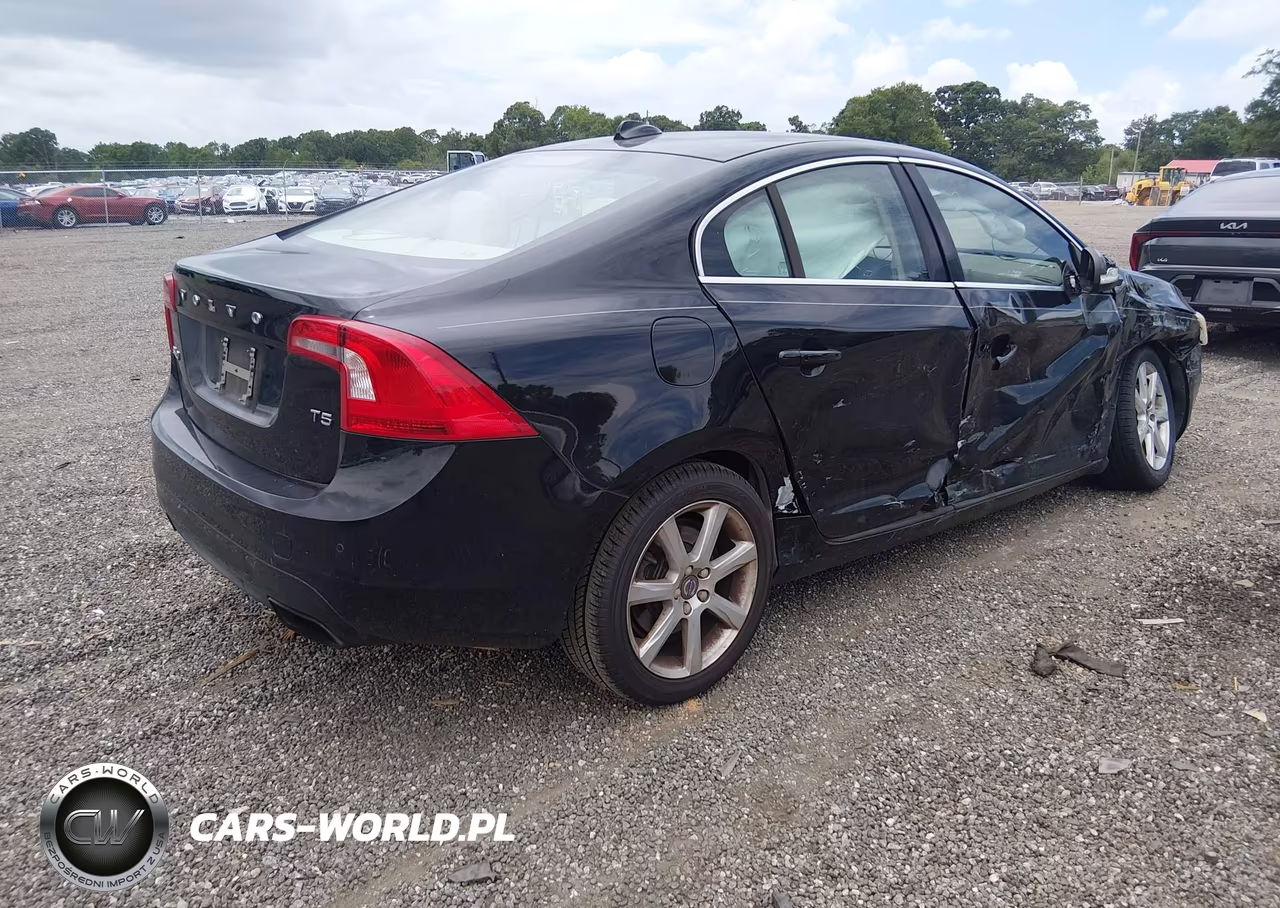 2016 Volvo S60 T5 Drive-E Premier VIN:YV126MFK5G2397382 - 4