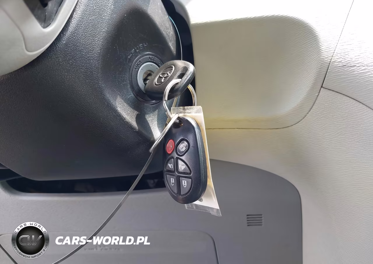 2012 Toyota Sienna Xle V6 8 Passenger VIN:5TDYK3DCXCS184660 - 11