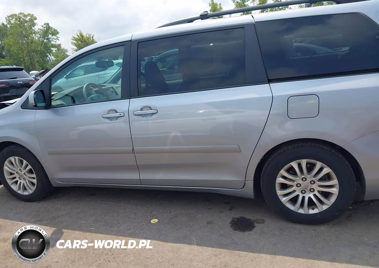 2012 Toyota Sienna Xle V6 8 Passenger VIN:5TDYK3DCXCS184660 - 14