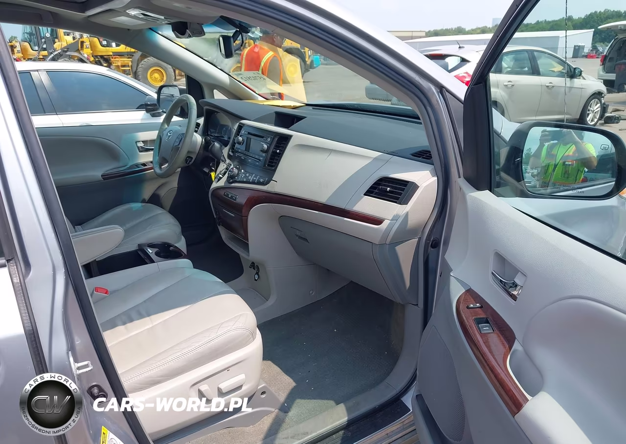 2012 Toyota Sienna Xle V6 8 Passenger VIN:5TDYK3DCXCS184660 - 5