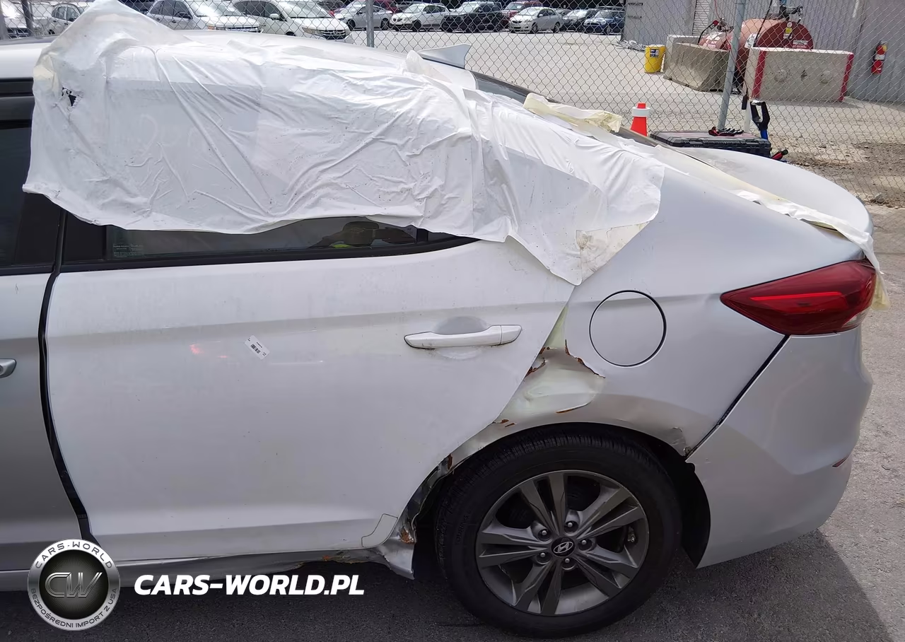 2017 Hyundai Elantra Value Edition VIN:5NPD84LF7HH207372 - 6
