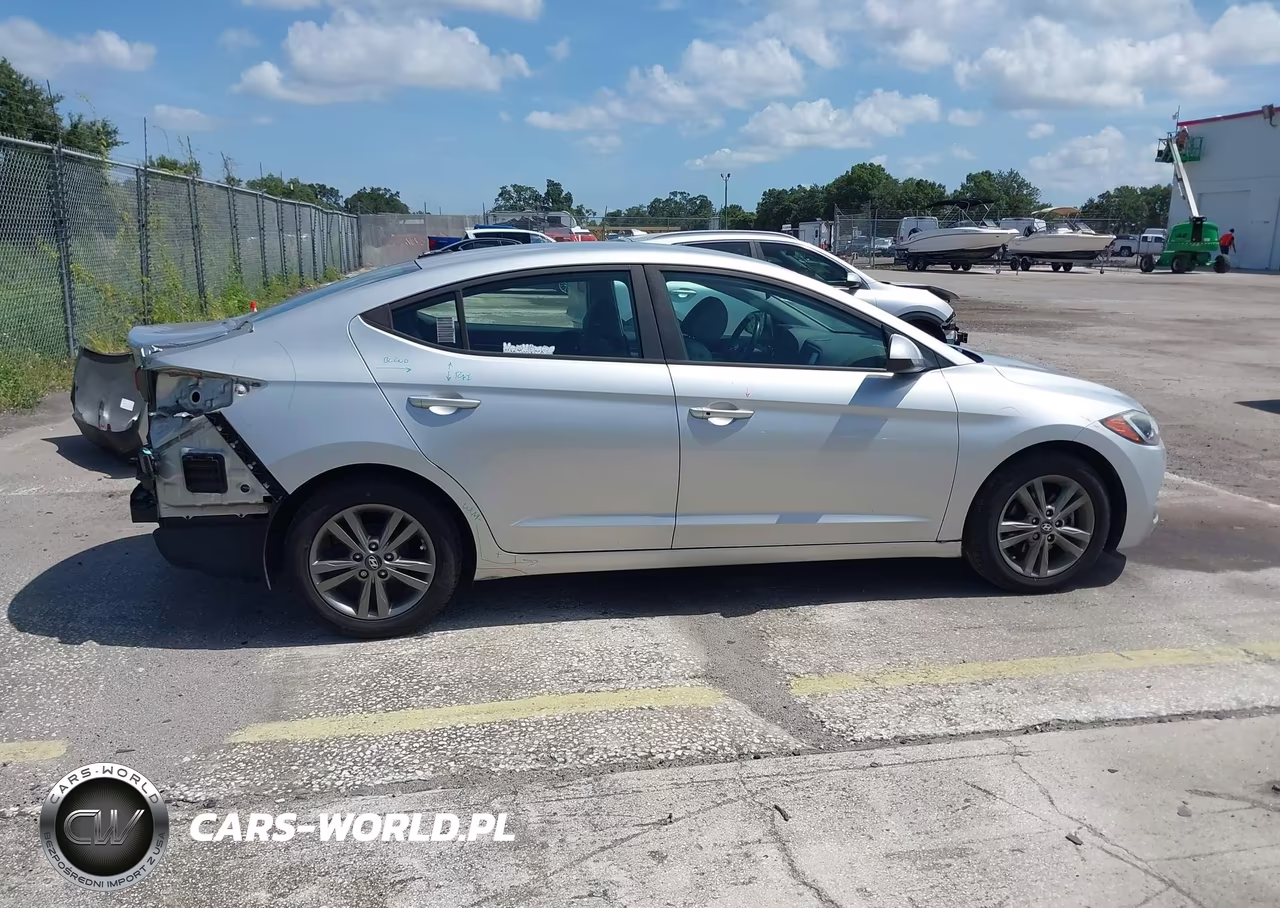 2017 Hyundai Elantra Se VIN:5NPD84LF9HH025222 - 14