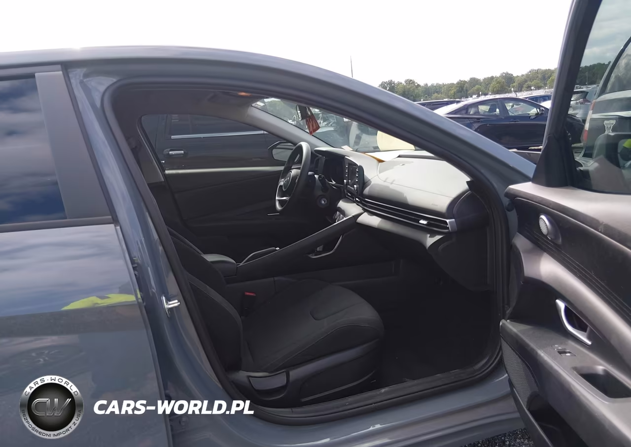 2022 Hyundai Elantra Se VIN:KMHLL4AGXNU308599 - 5
