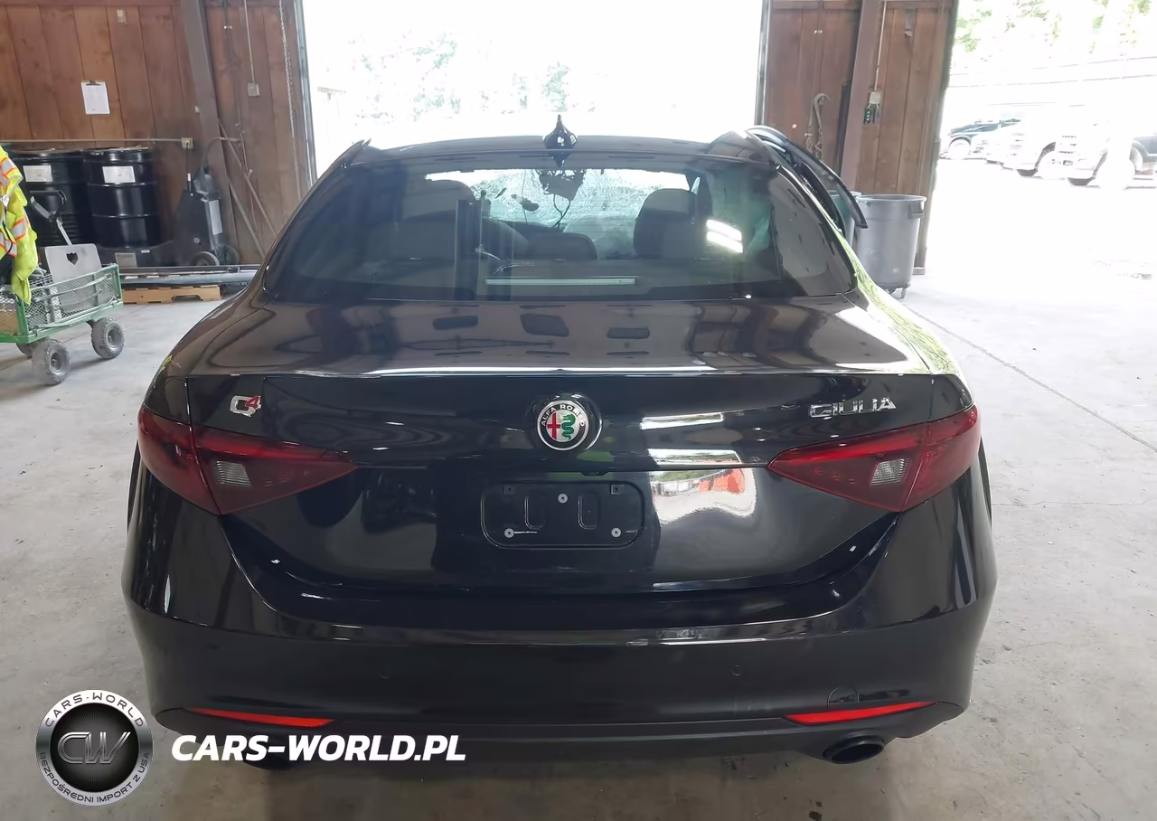 2022 Alfa Romeo Giulia Ti Awd VIN:ZARFANBN1N7659058 - 17