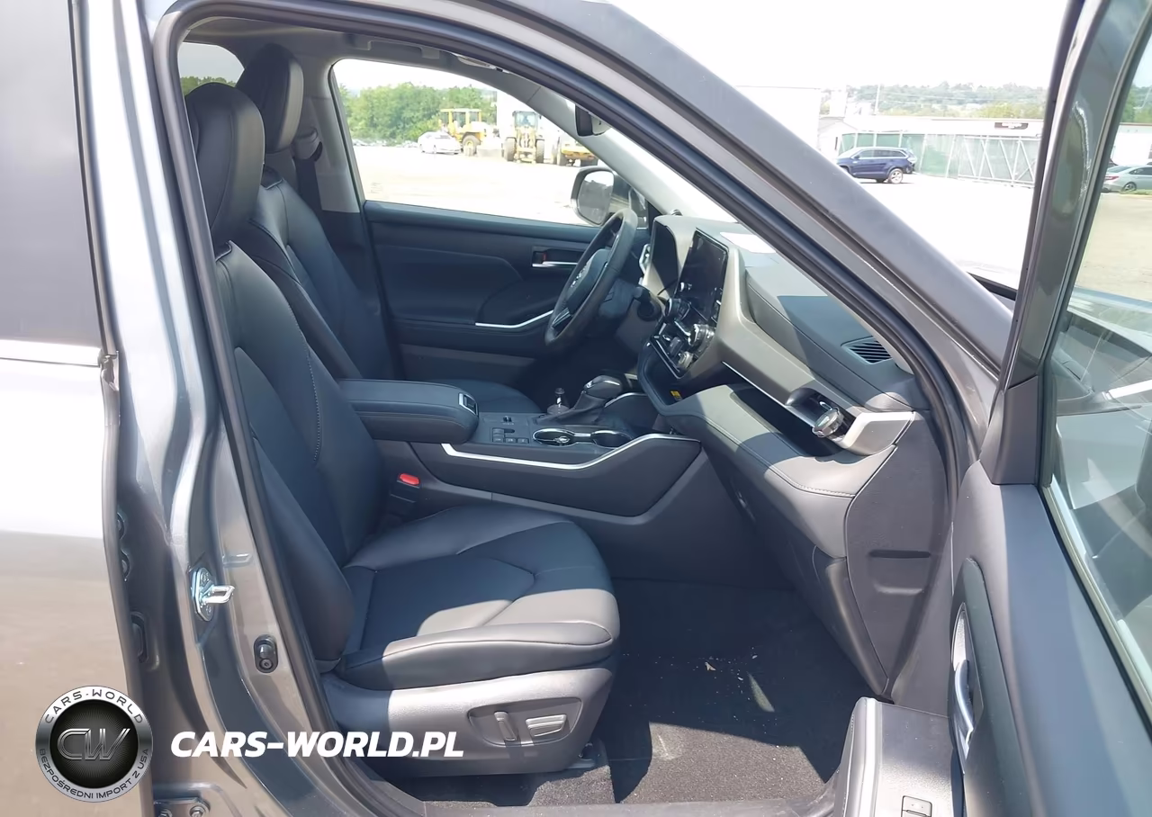 2026 Toyota Highlander Hybrid Xle VIN:5TDKBRCH1TS703178 - 5