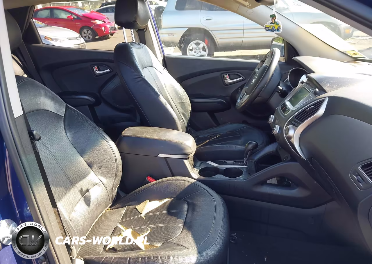 2013 Hyundai Tucson Limited VIN:KM8JUCAC4DU690476 - 5
