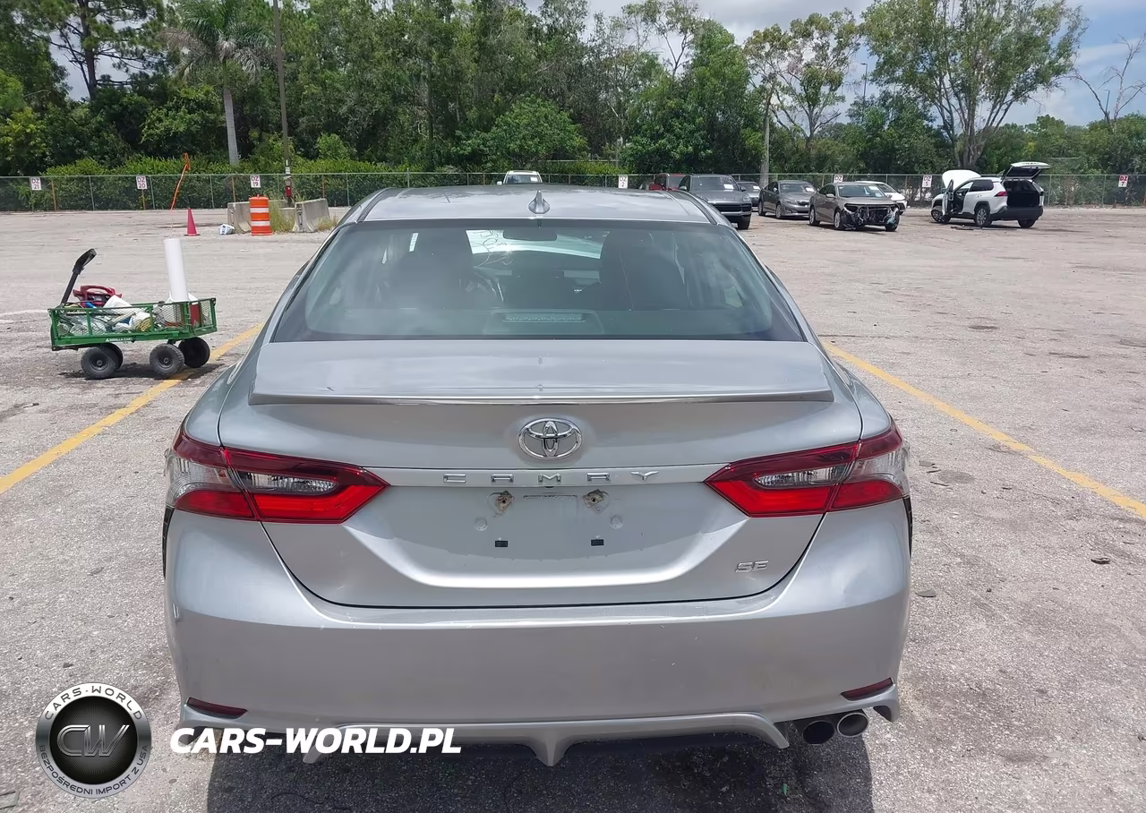 2021 Toyota Camry Se VIN:4T1G11AK0MU416450 - 16
