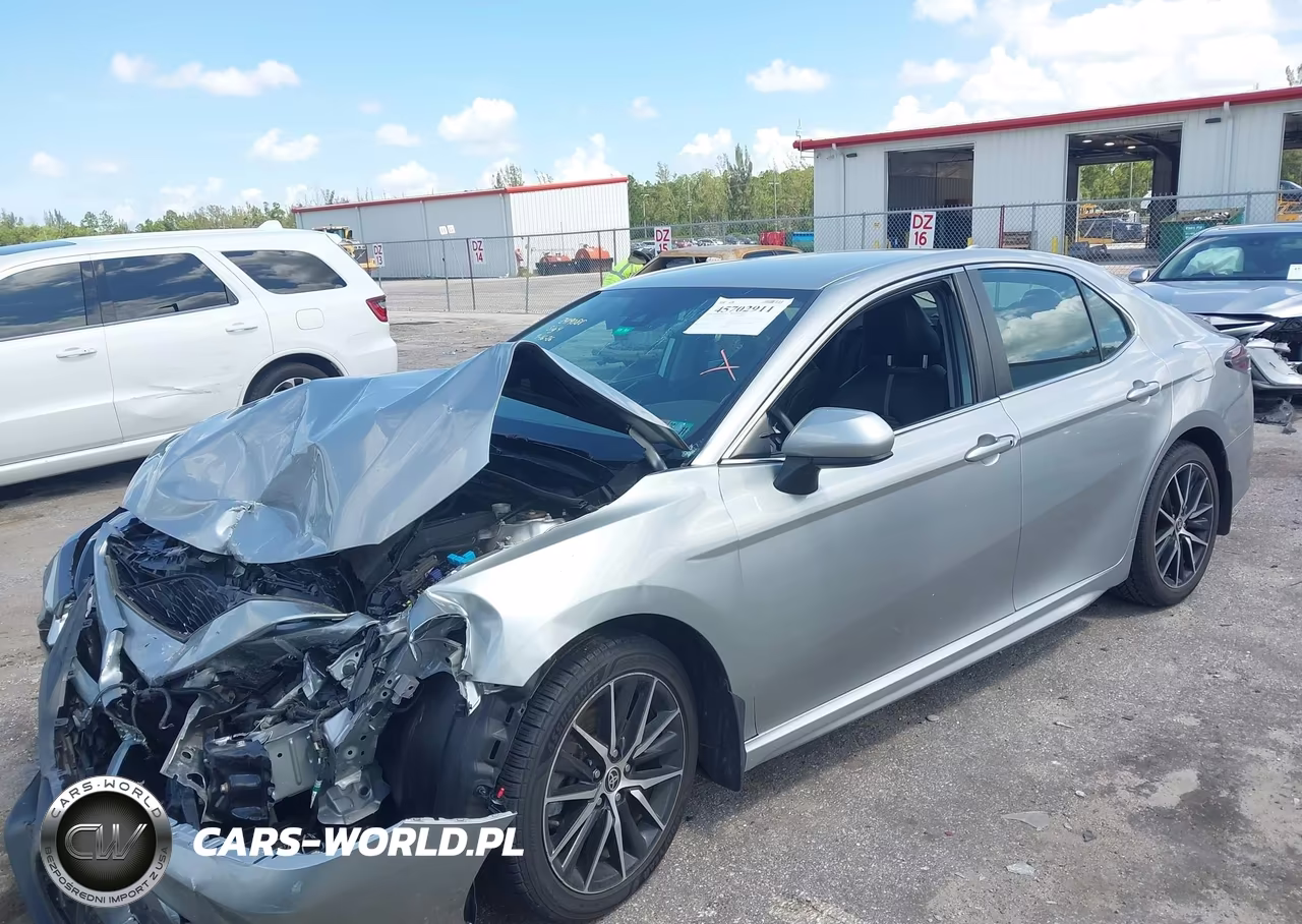 2021 Toyota Camry Se VIN:4T1G11AK0MU416450 - 18