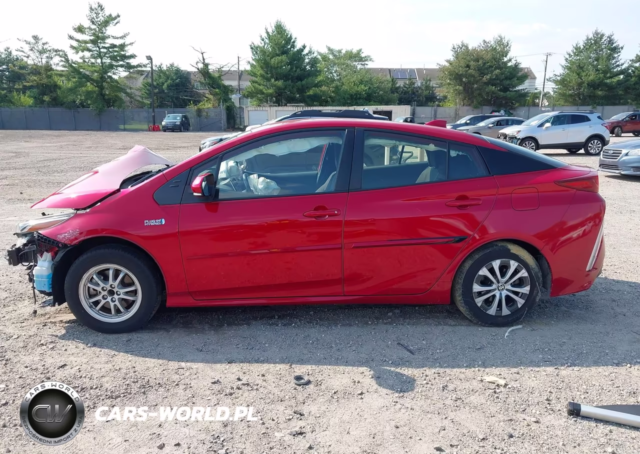2021 Toyota Prius Prime Le VIN:JTDKAMFP2M3195573 - 15