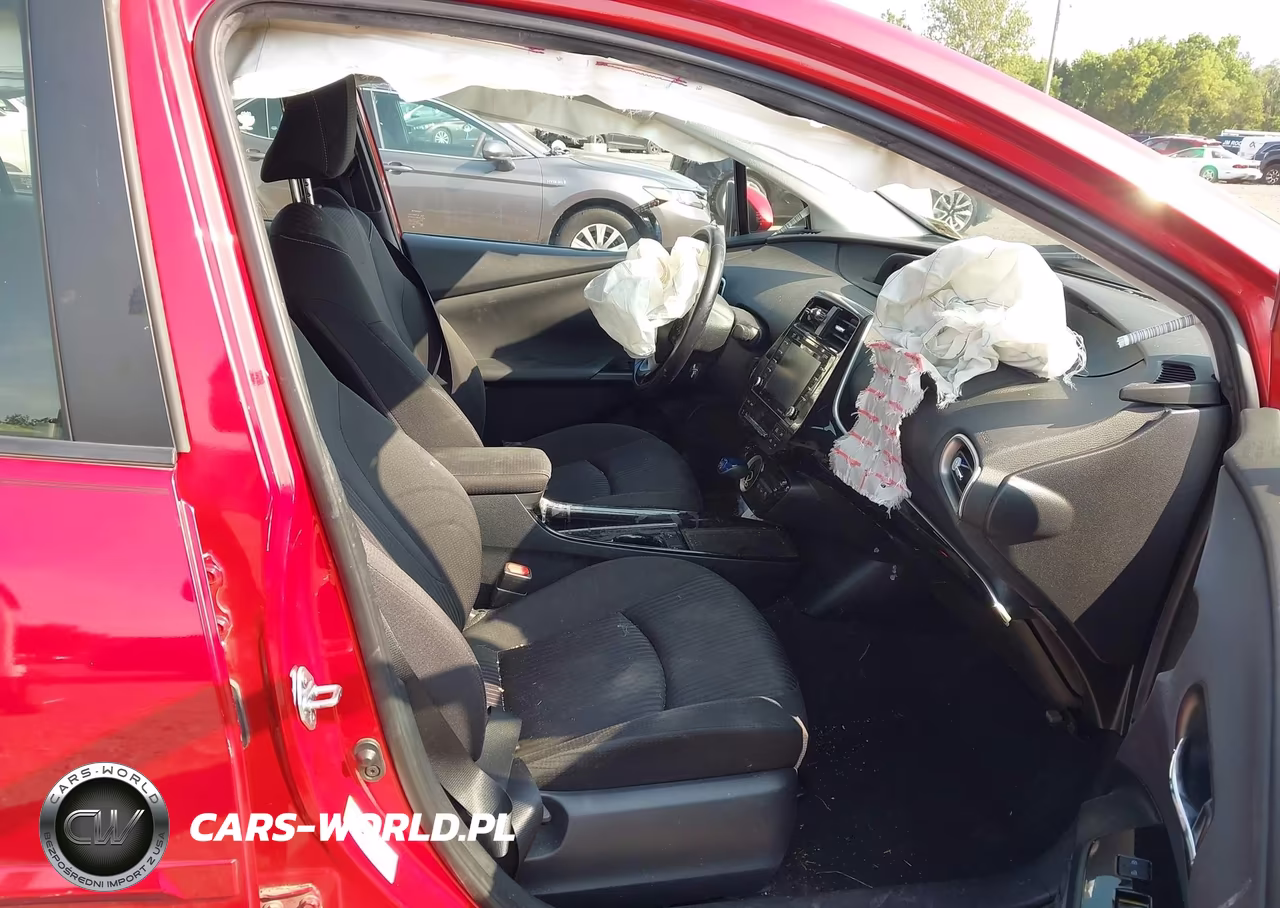 2021 Toyota Prius Prime Le VIN:JTDKAMFP2M3195573 - 5