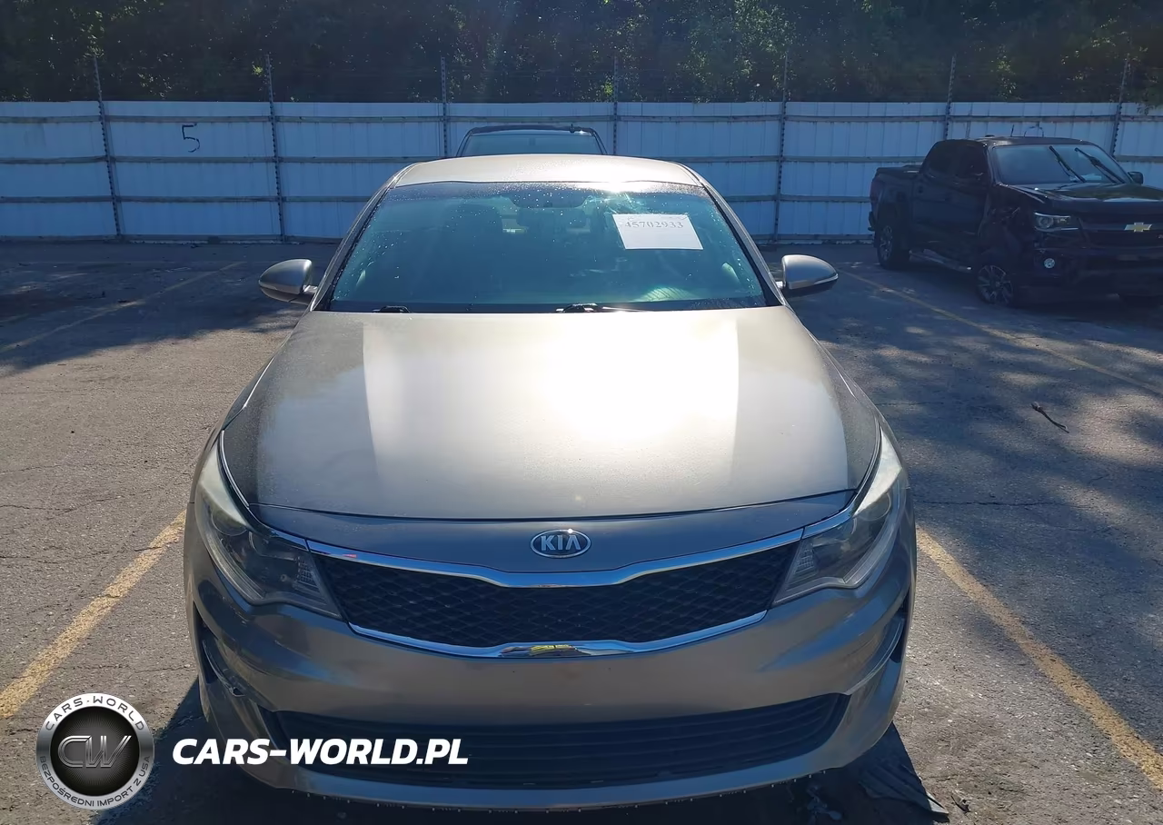 2018 Kia Optima Lx VIN:5XXGT4L30JG182799 - 11