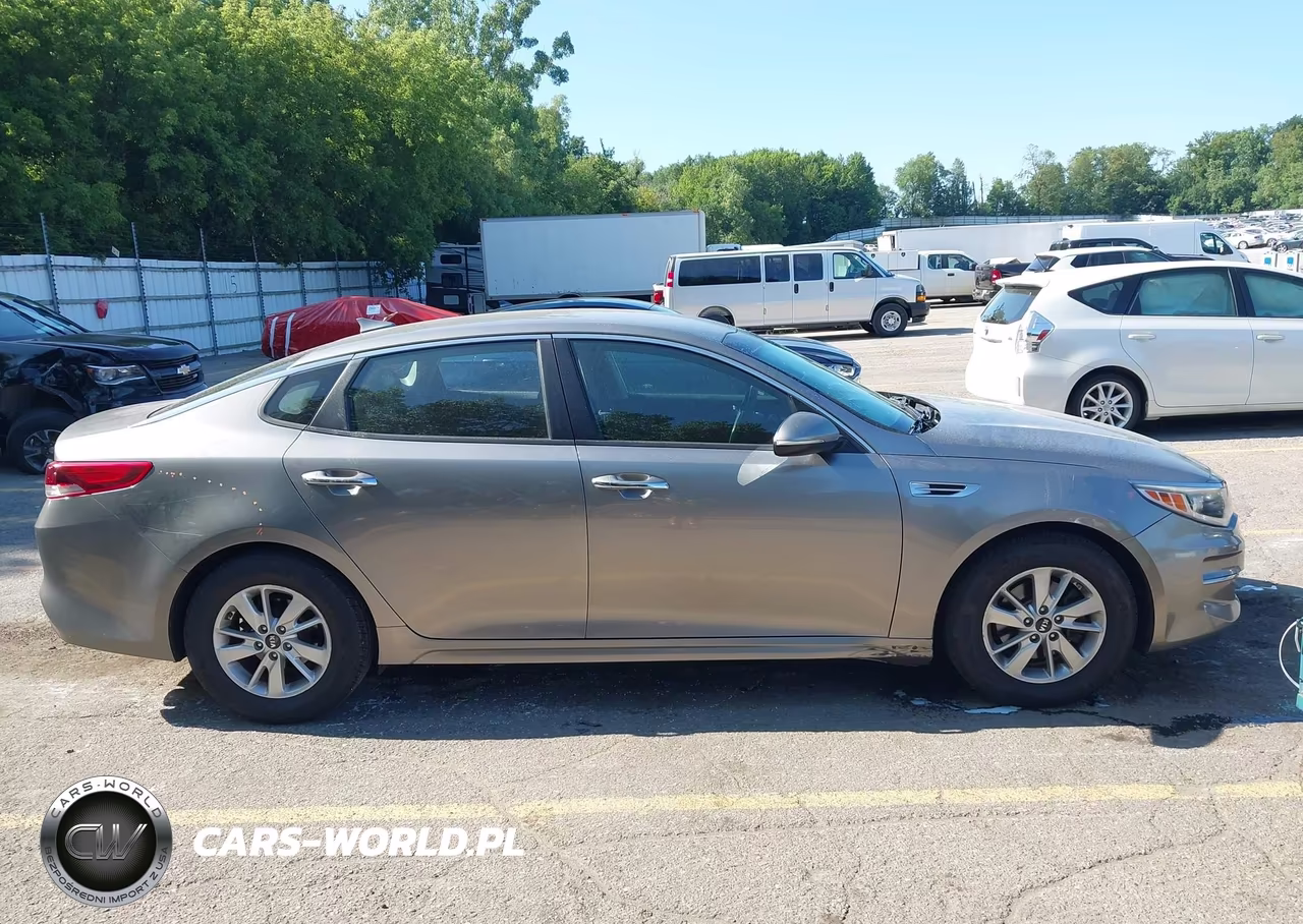 2018 Kia Optima Lx VIN:5XXGT4L30JG182799 - 12