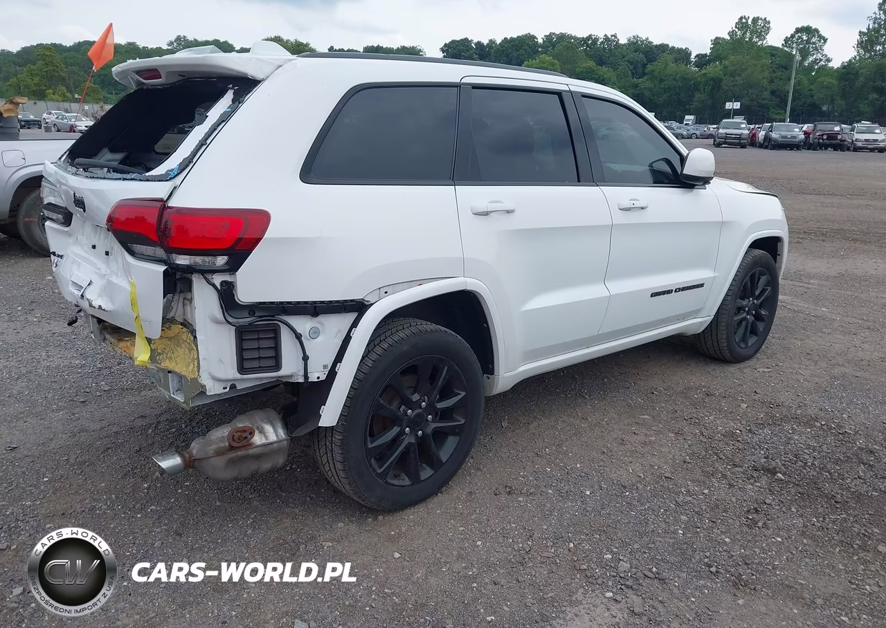 2021 Jeep Grand Cherokee Laredo X 4X4 VIN:1C4RJFAG6MC674421 - 4